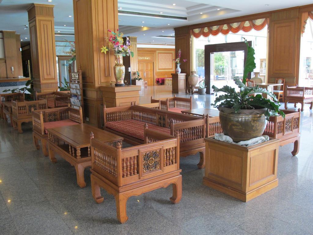Rimpao Hotel Kalasin Exterior photo
