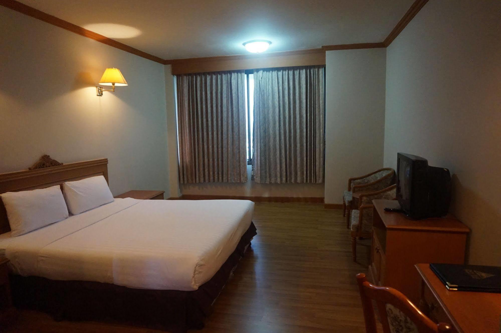 Rimpao Hotel Kalasin Exterior photo