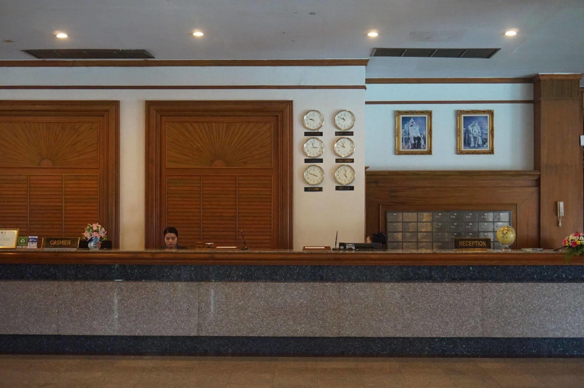 Rimpao Hotel Kalasin Exterior photo