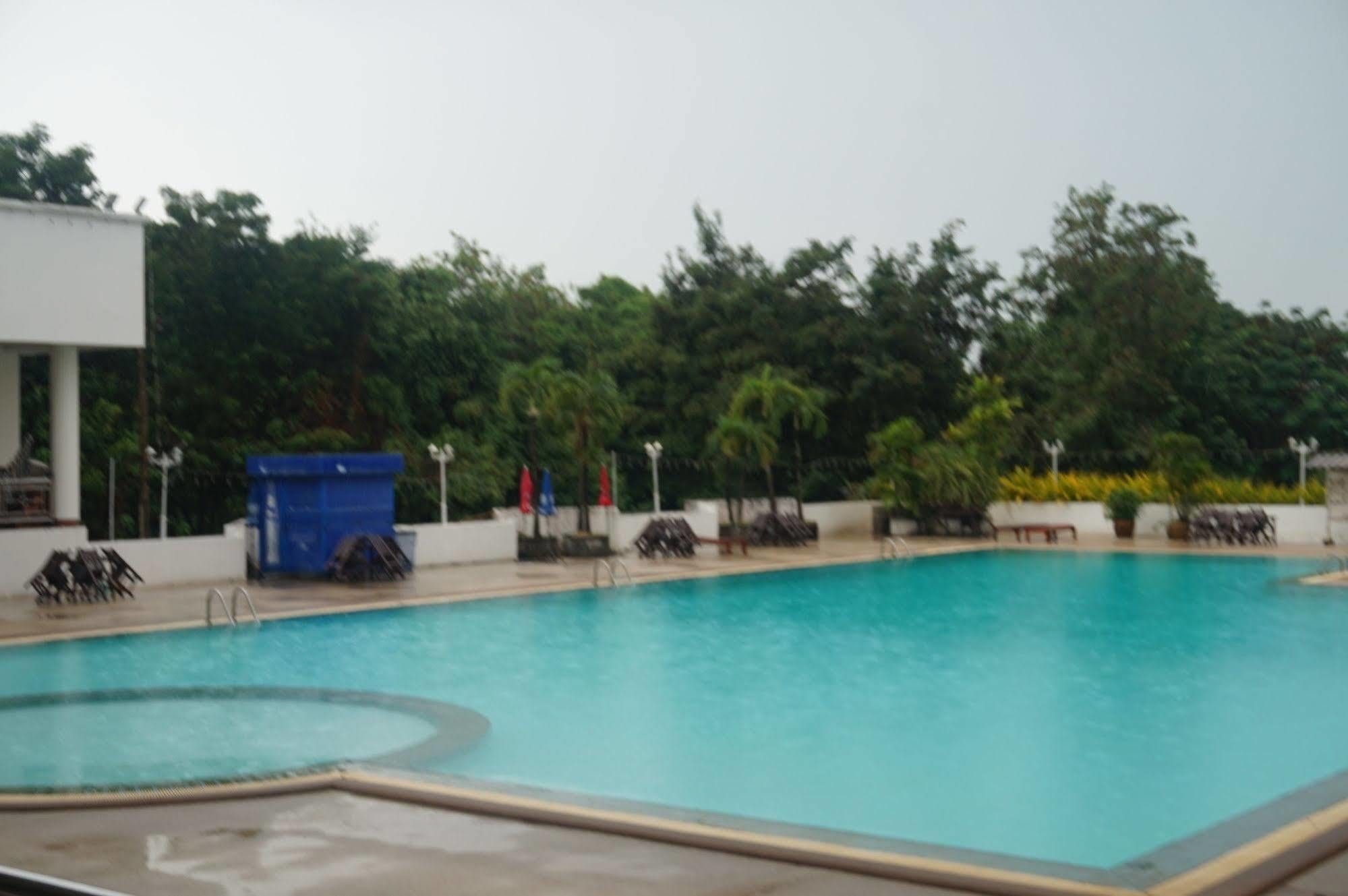 Rimpao Hotel Kalasin Exterior photo