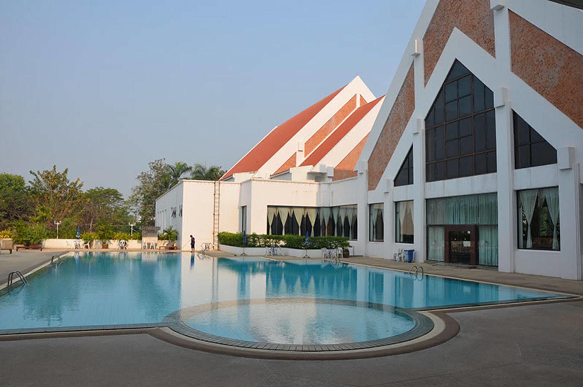Rimpao Hotel Kalasin Exterior photo